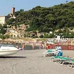 Casa Isa A 30 Metri Dalla * Borghetto Santo Spirito