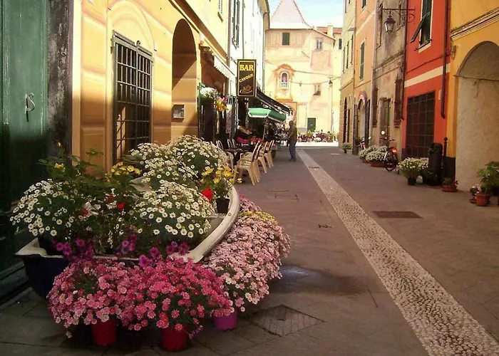 Casa Isa A 30 Metri Dalla * Borghetto Santo Spirito